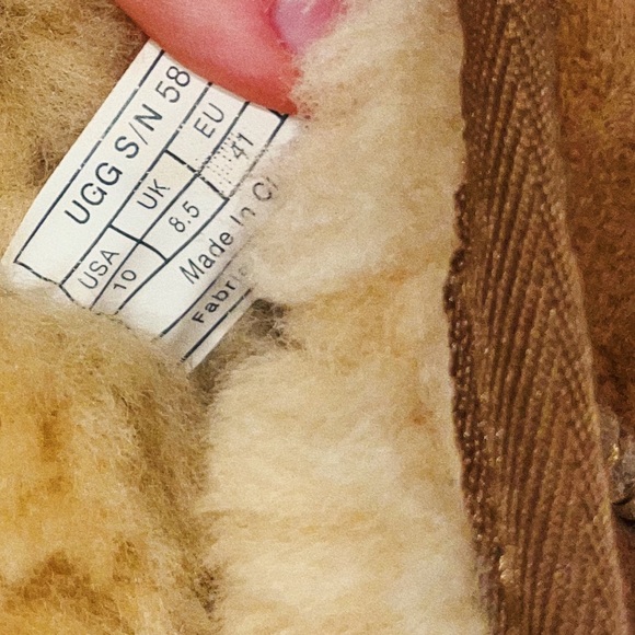 UGG BOOTS - LIGHT BROWN - WOMENS 10 - Picture 2 of 4